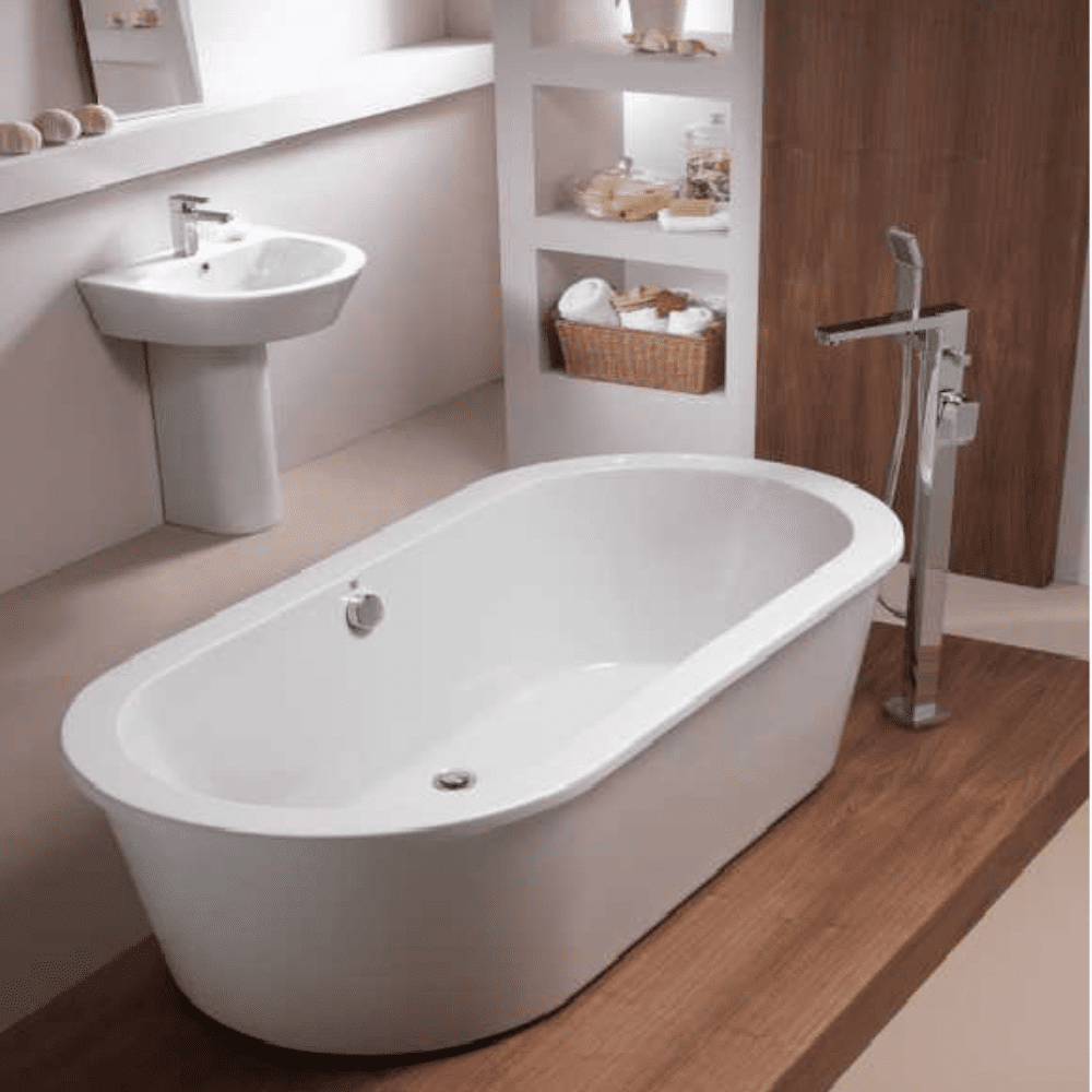 Freestanding automatic drain bathtub