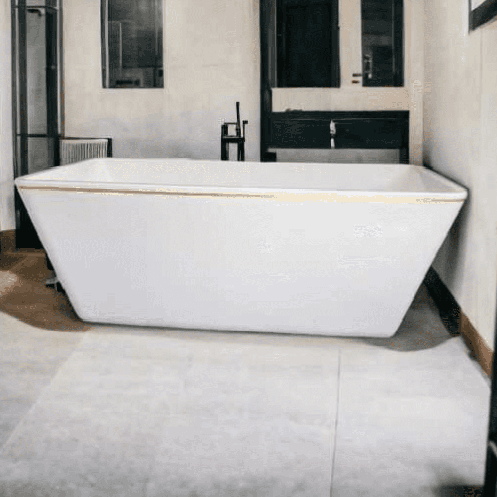 freestanding bathtub with golden boarder