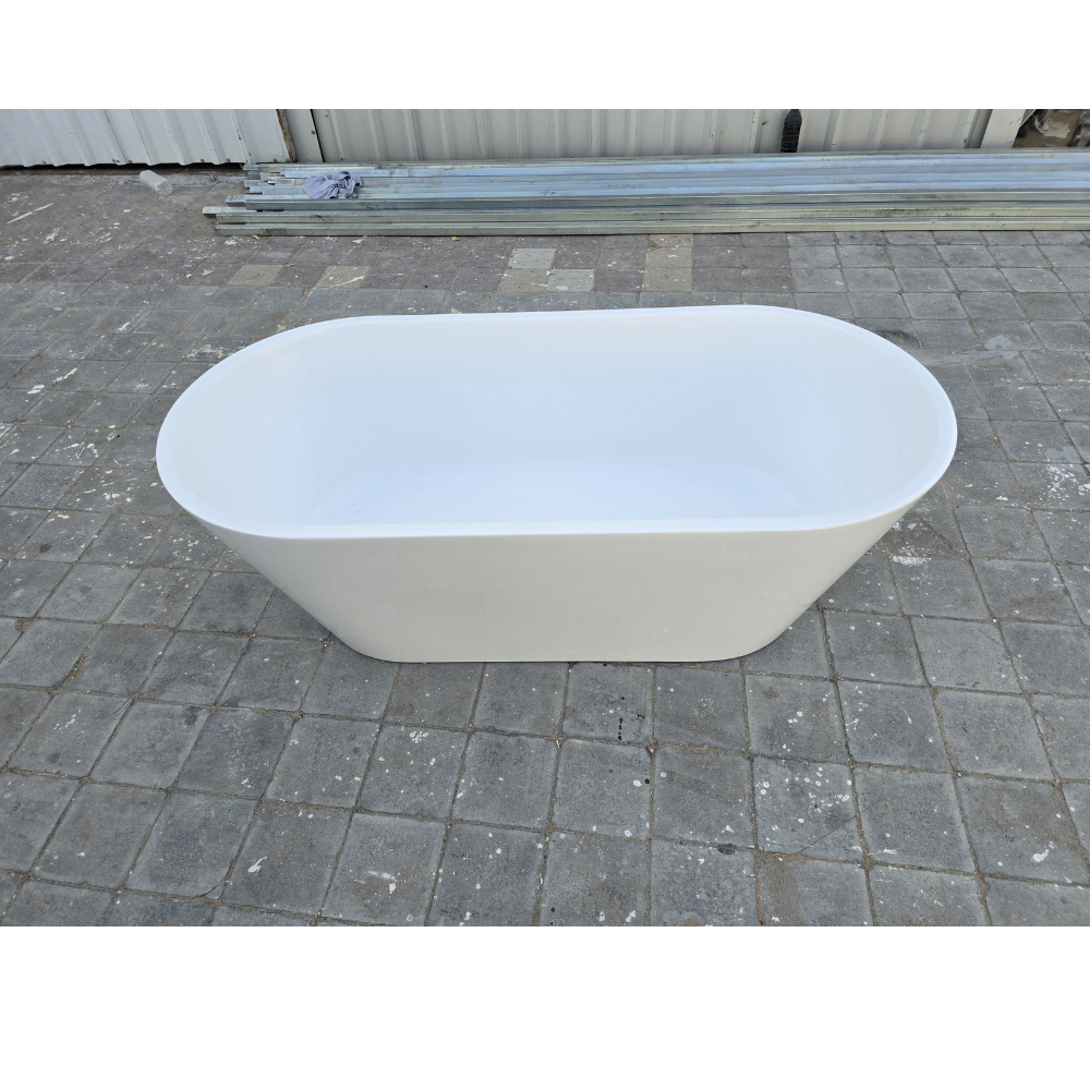 Freestanding acrylic bathtub white and black combination curve edge size 160x70 cm