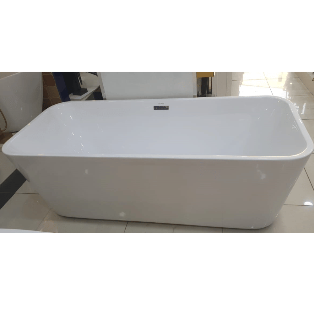 Freestanding bathtub